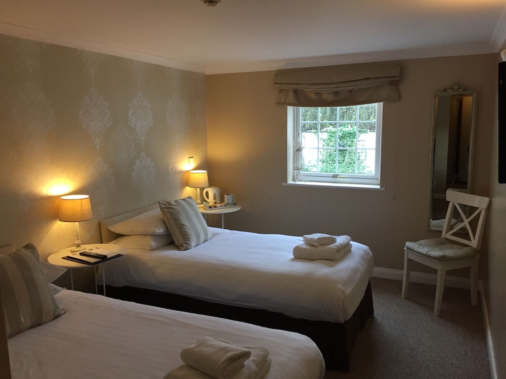 Standard Twin Room, Ensuite photo 1