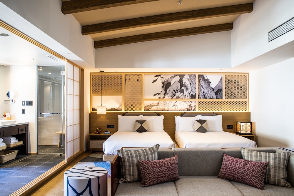 Suite, 2 Twin Beds, River View (Private Hot Spring) - Photo 1