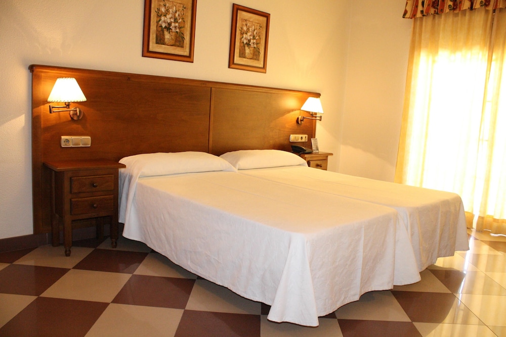 Double Room - Photo 3