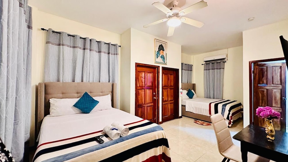 Deluxe Double Room, Patio, City View
