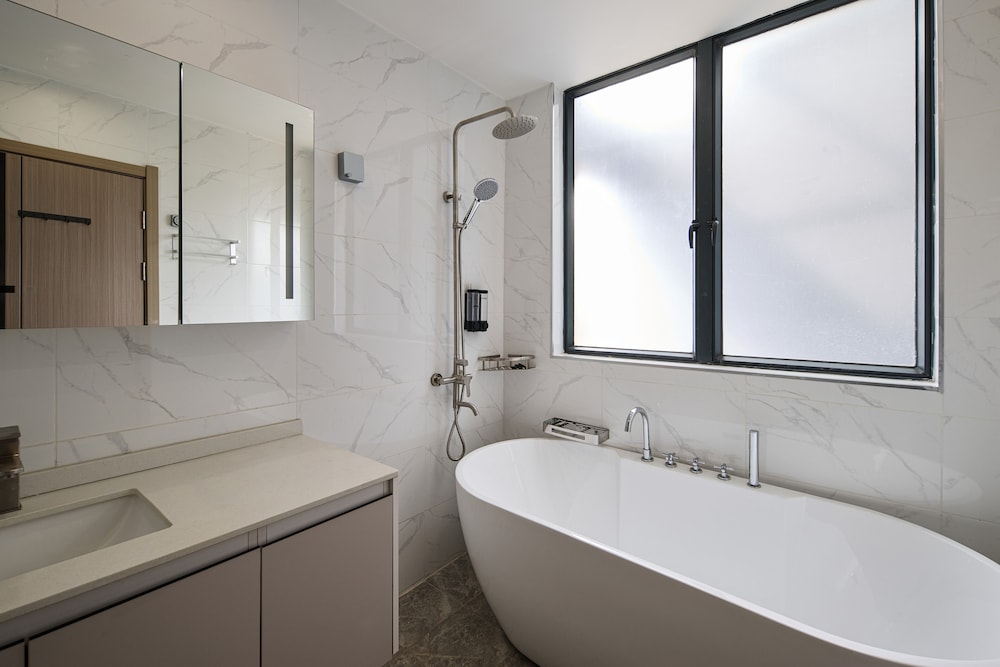 Elite Duplex, 4 Bedrooms, Patio, City View photo 2