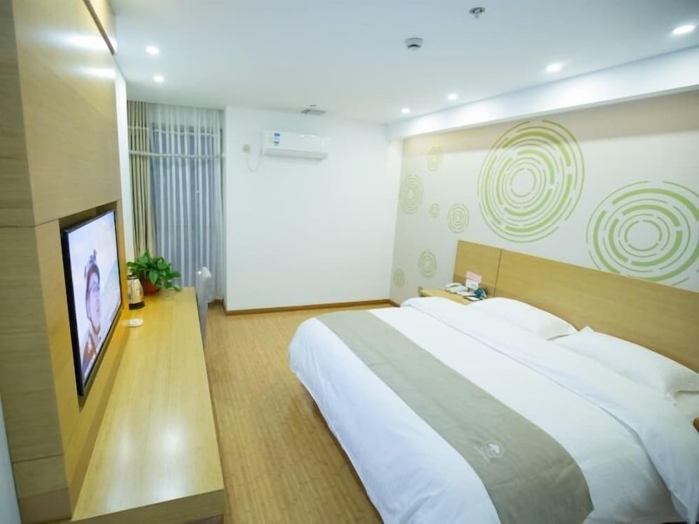 Double Room (1.5m bed) photo 1