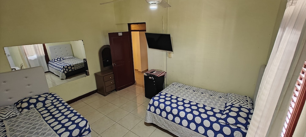 Standard Twin Room, 2 Double Beds, Balcony, Park View