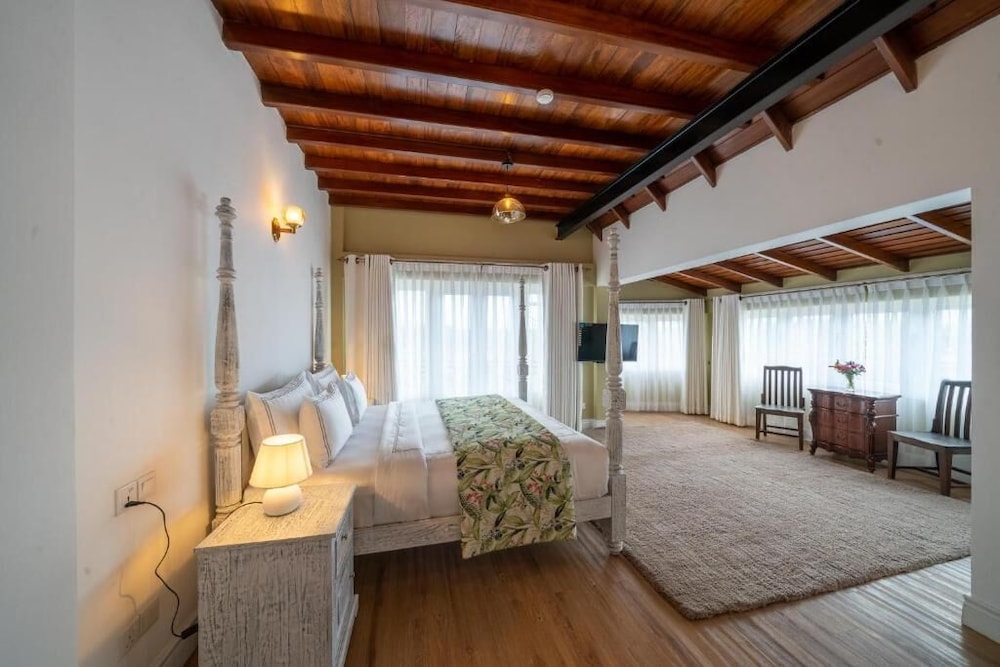 Grand Room photo 1