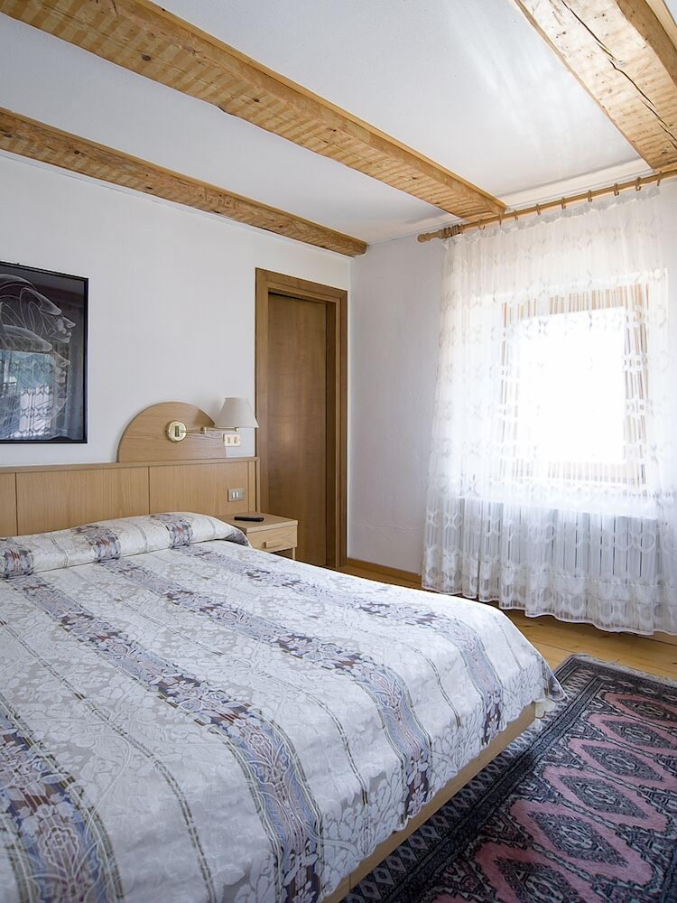 Double Room, 1 Queen Bed, Non Smoking photo 3