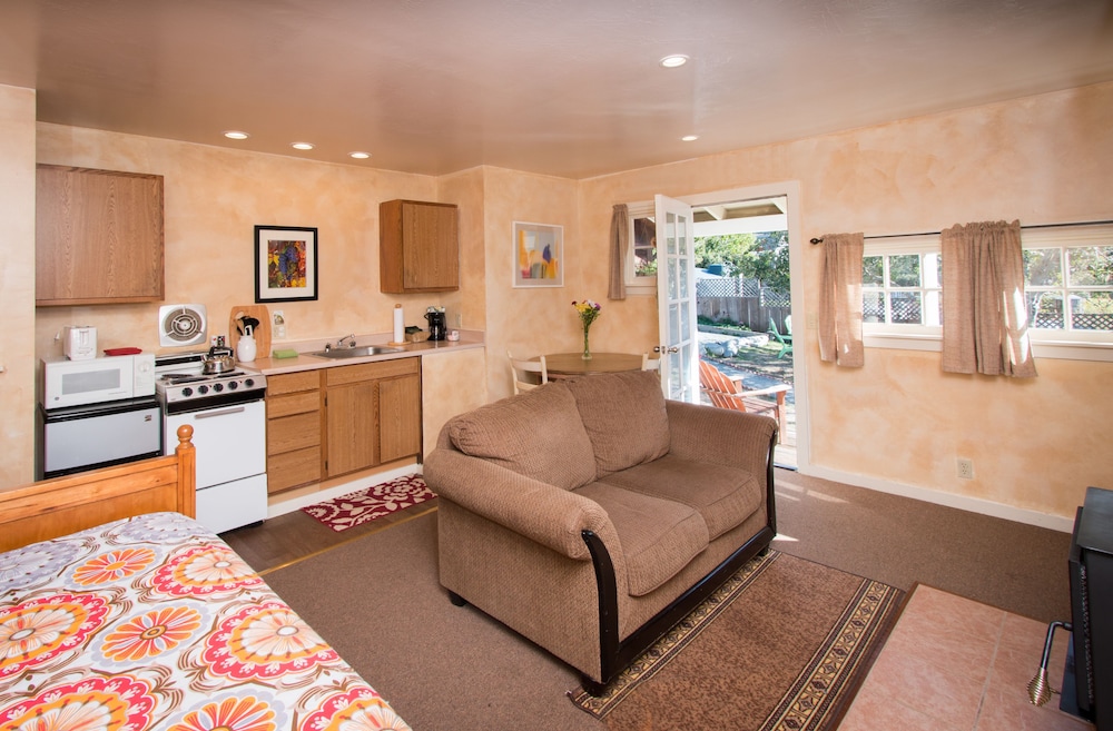 Premium Cottage, Kitchen (Apple Cottage) photo 3