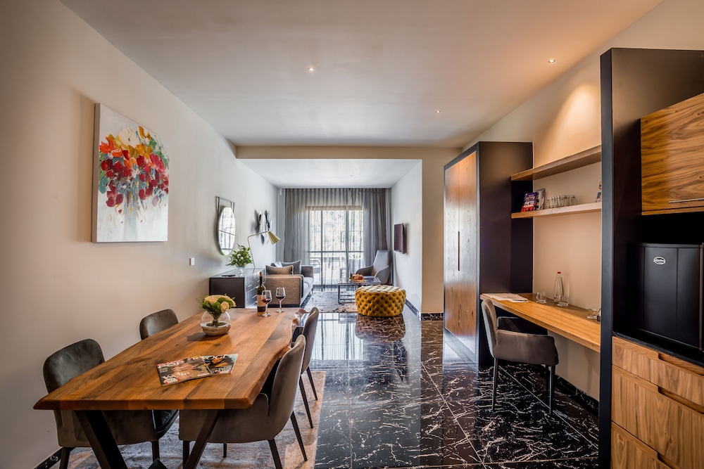 Presidential Suite photo 1