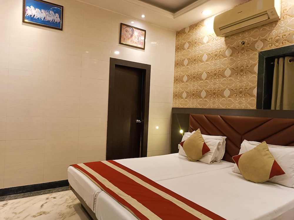 Premium Room - Photo 7