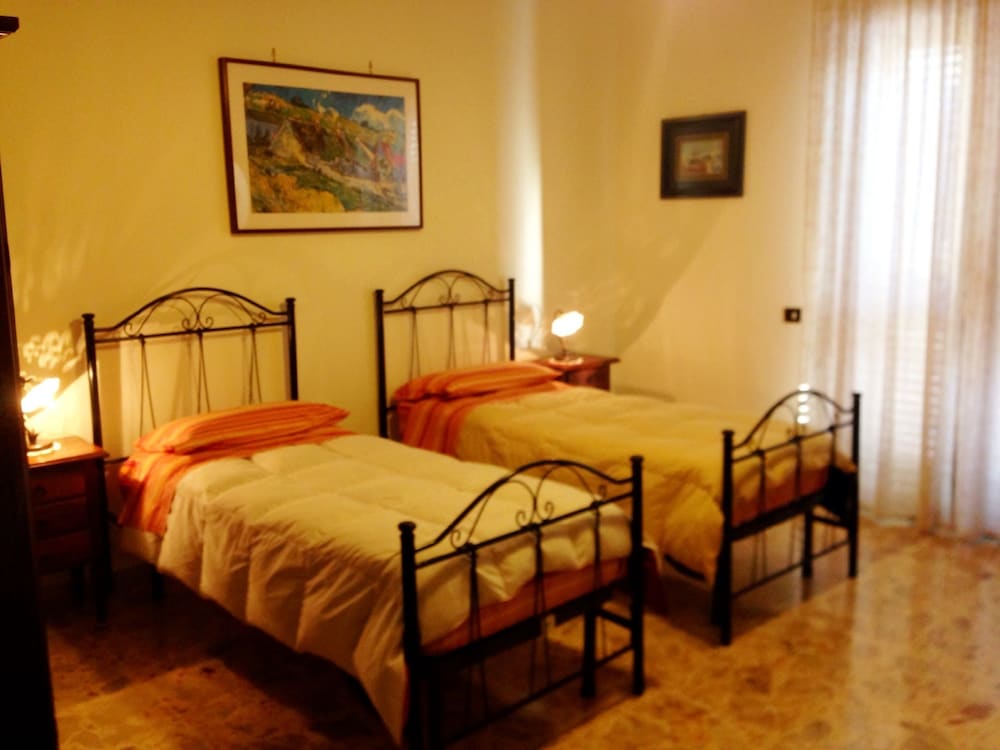 Superior Triple Room, Ensuite, Garden View