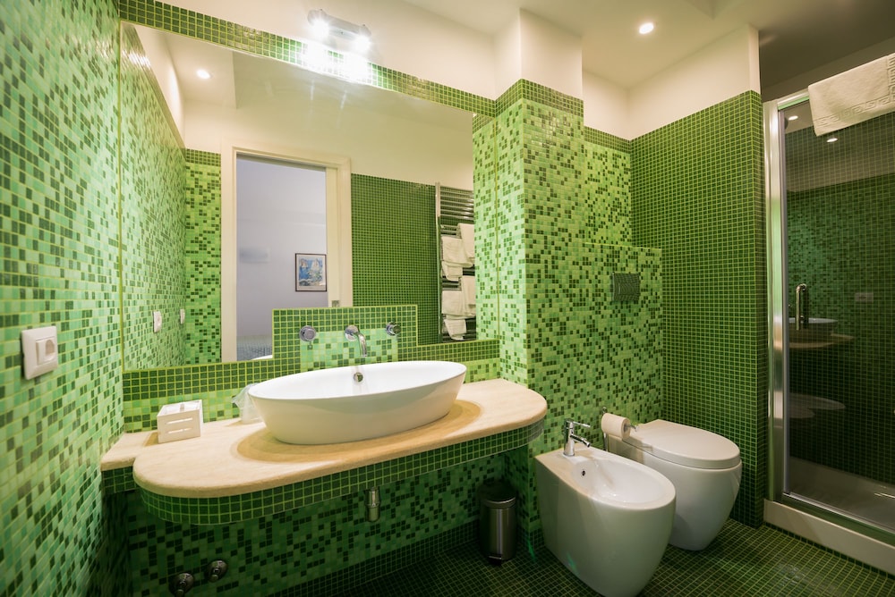 Standard Double or Twin Room photo 3