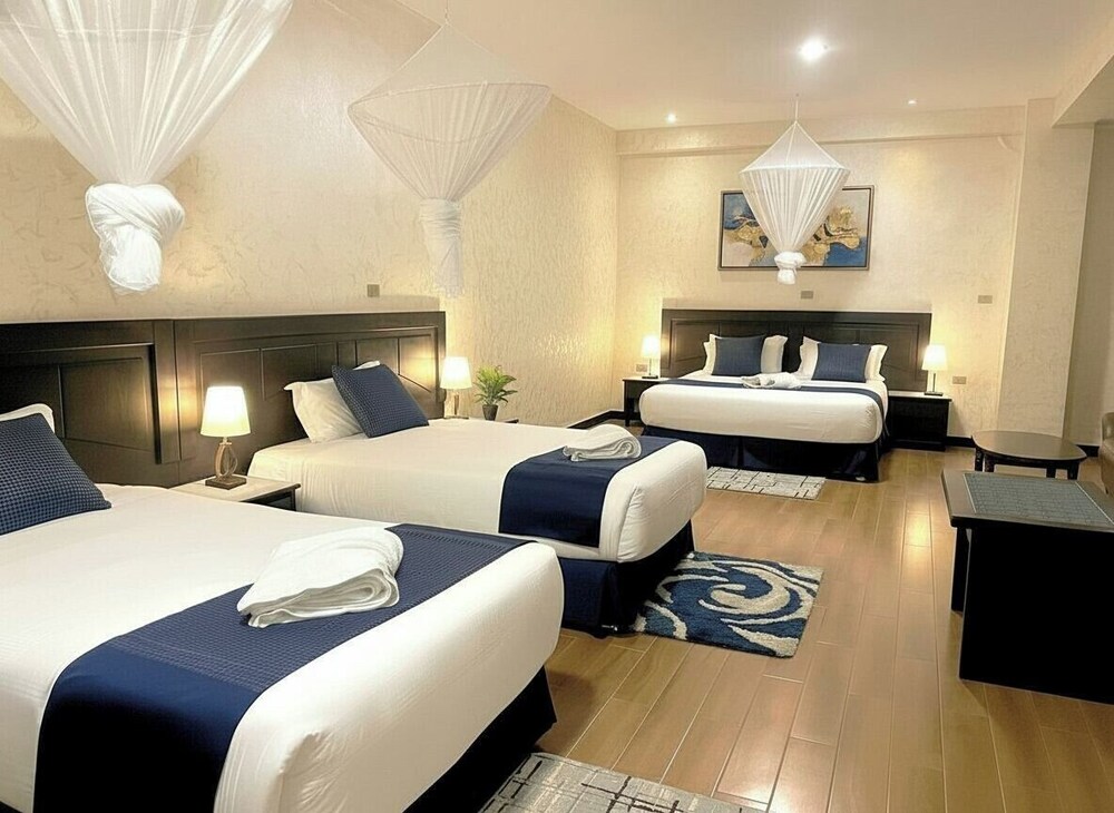 Family Triple Room, Mobility Accessible, City View photo 1
