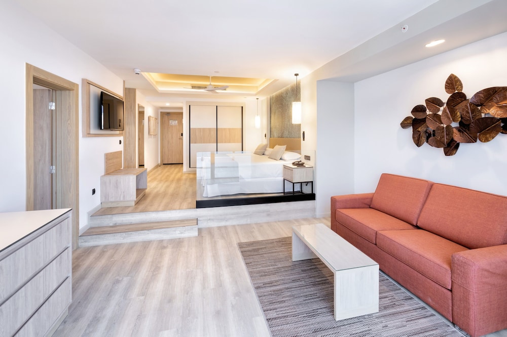 Senior Suite, Balcony, Sea View photo 3