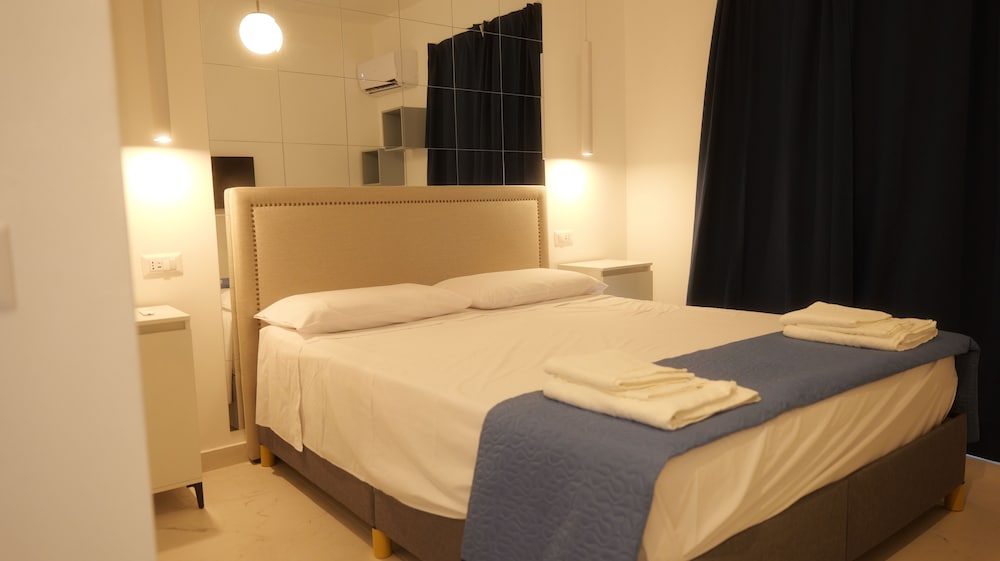 Luxury Suite, Balcony, City View photo 1