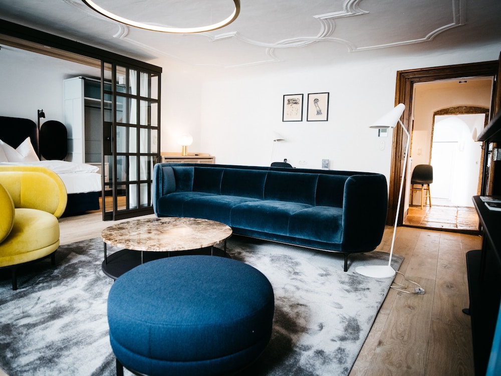 Design Suite, 2 Bedrooms - Photo 8