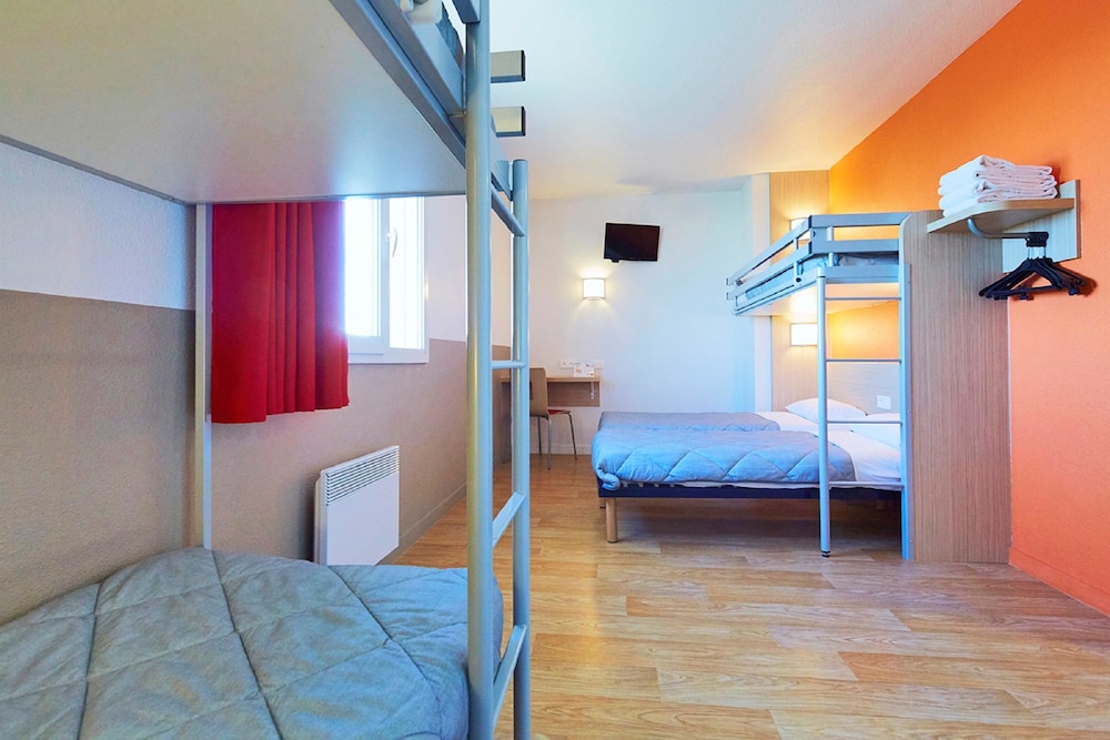 Standard Room, Multiple Beds - Photo 2