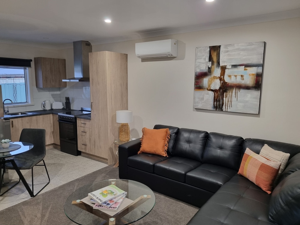 Apartment, 1 Bedroom, Non Smoking photo 2