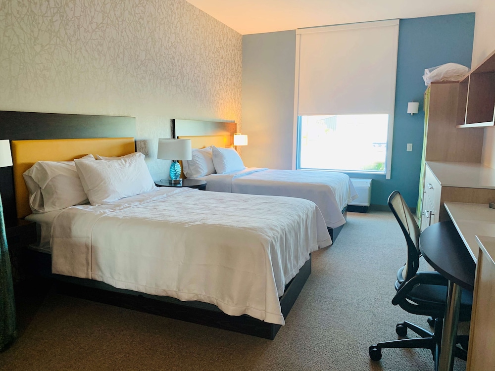Suite, 2 Queen Beds, Accessible, Non Smoking (Hearing) - Photo 1