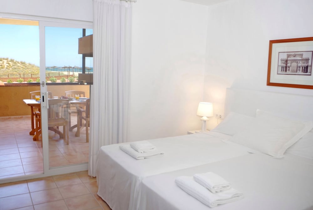 Apartment, 3 Bedrooms, Partial Ocean View photo 2