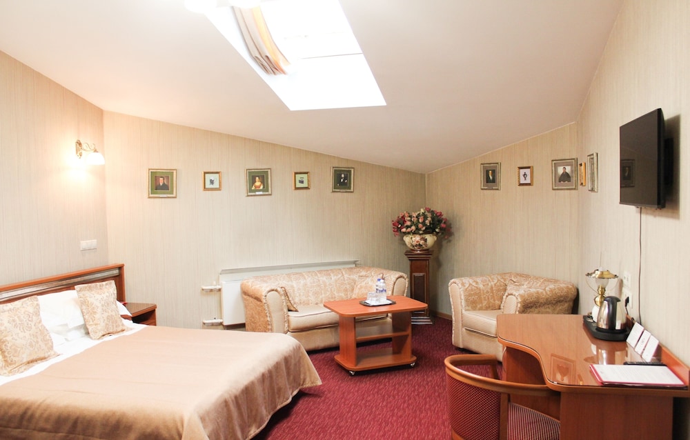 Junior Room with Mansard