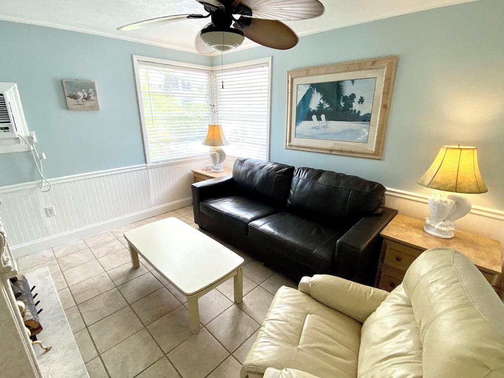 1 Bedroom Cottage Units #22 & #23 (at Tropical Breeze) photo 1