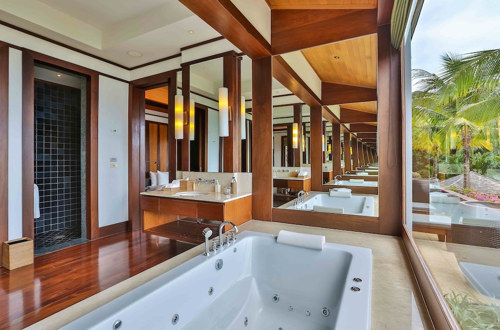 Luxury Villa photo 3