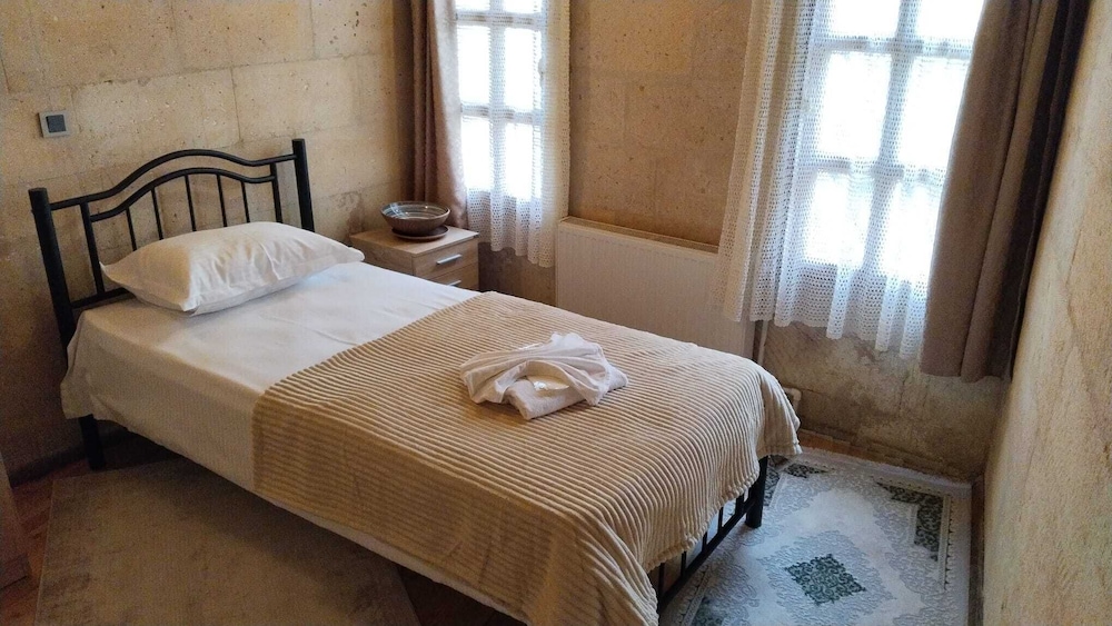 Standard Single Room, Courtyard View
