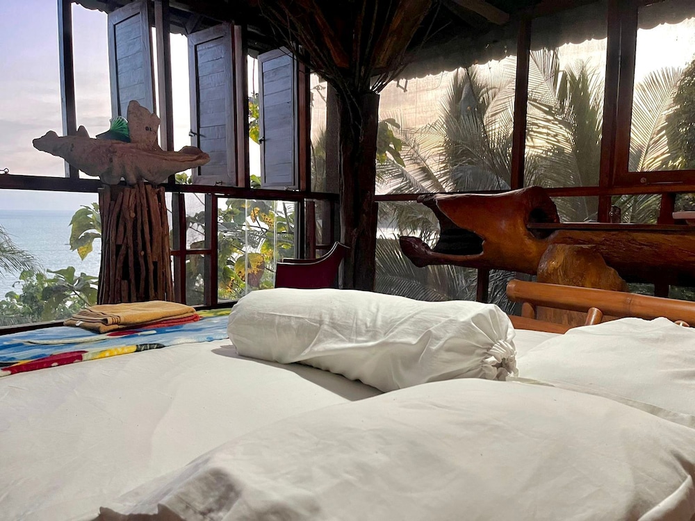 Panoramic Suite - Photo 12