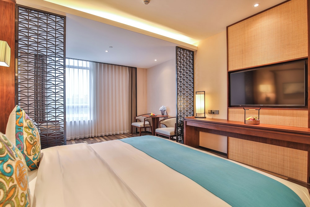 Luxury King Room photo 2