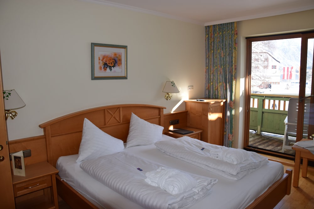 Double Room, Lake View photo 2