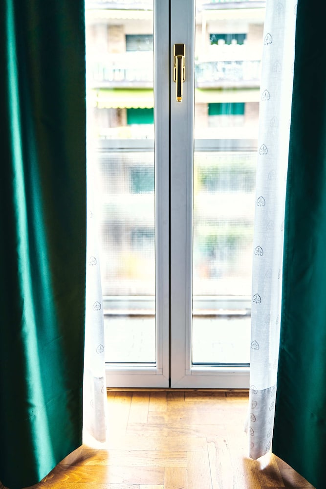 Superior Twin Room, Balcony photo 3