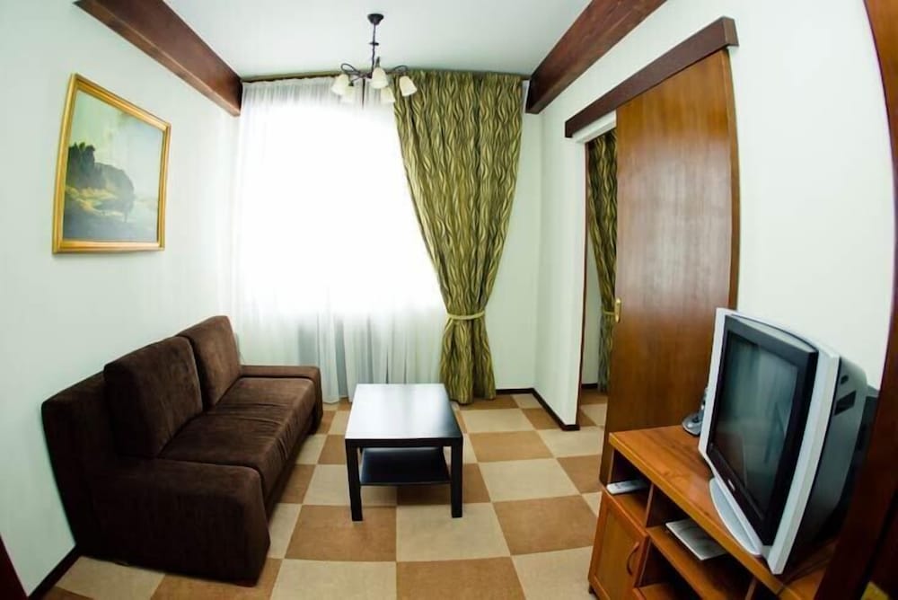 Family Room photo 1