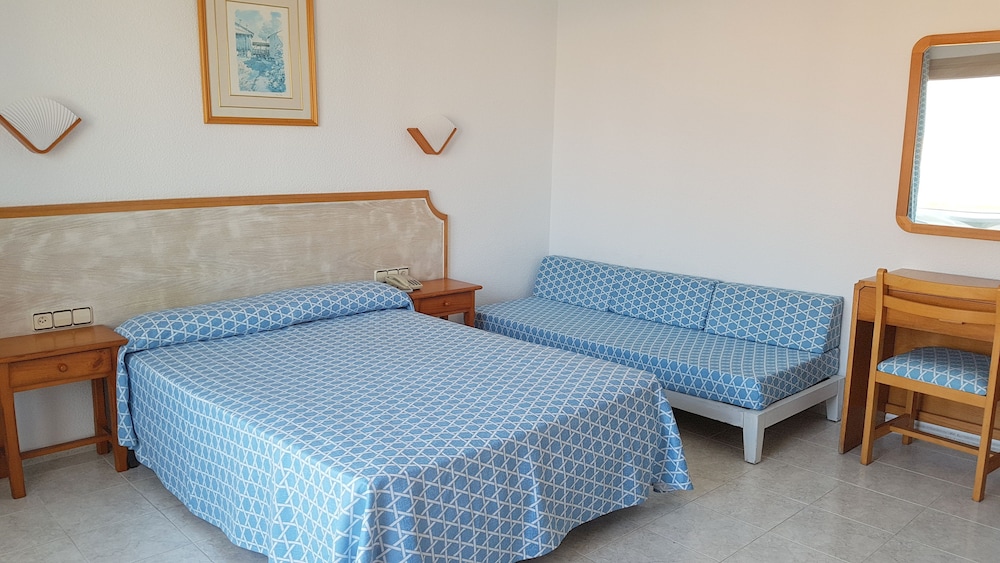 Estudio, Balcón (2 adultos + 1 niño)