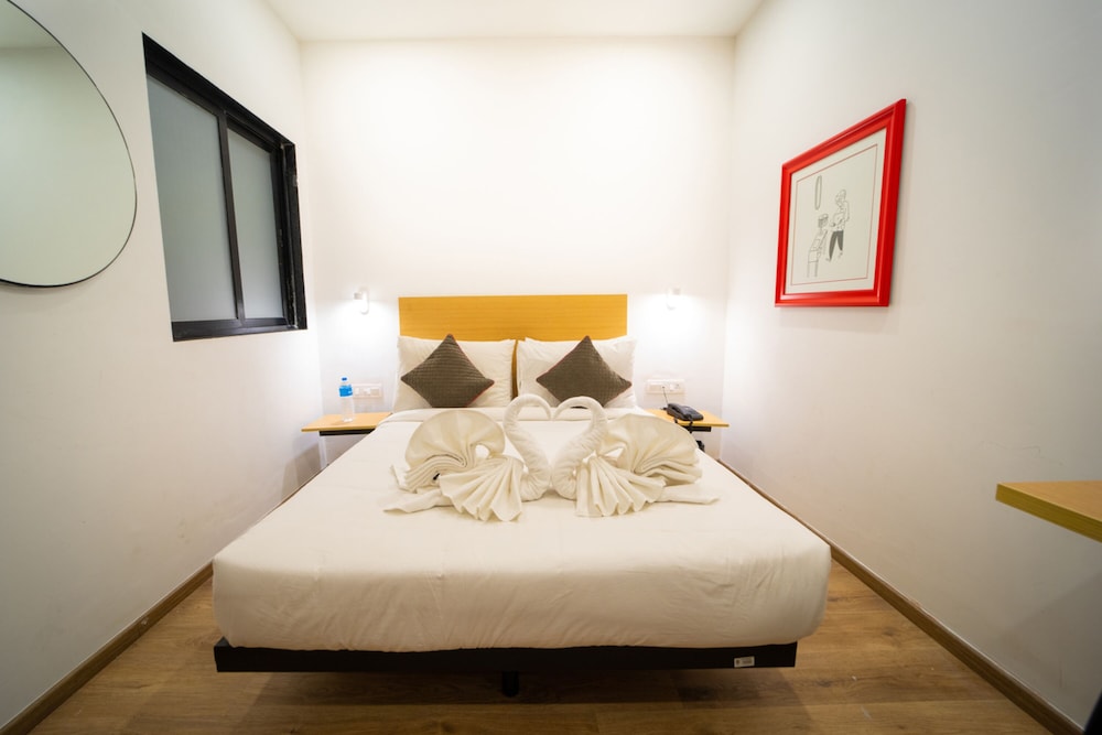 Twin Room - Photo 4