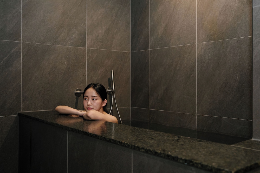 Stone Hot spring Deluxe