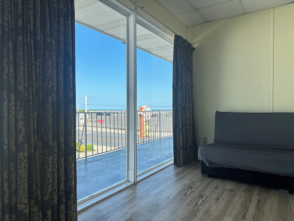 Family Apartment photo 2
