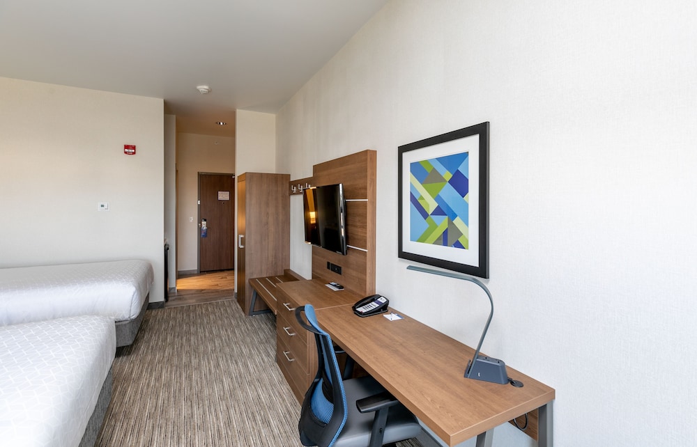 Suite, Multiple Beds photo 2
