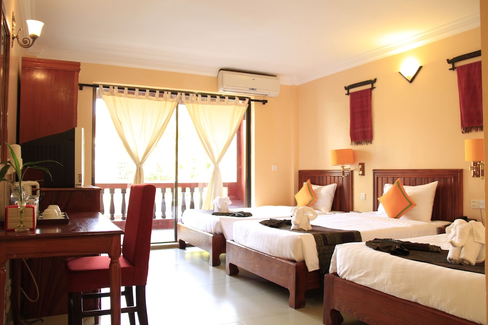 Superior Tripple Room, Balcony photo 2