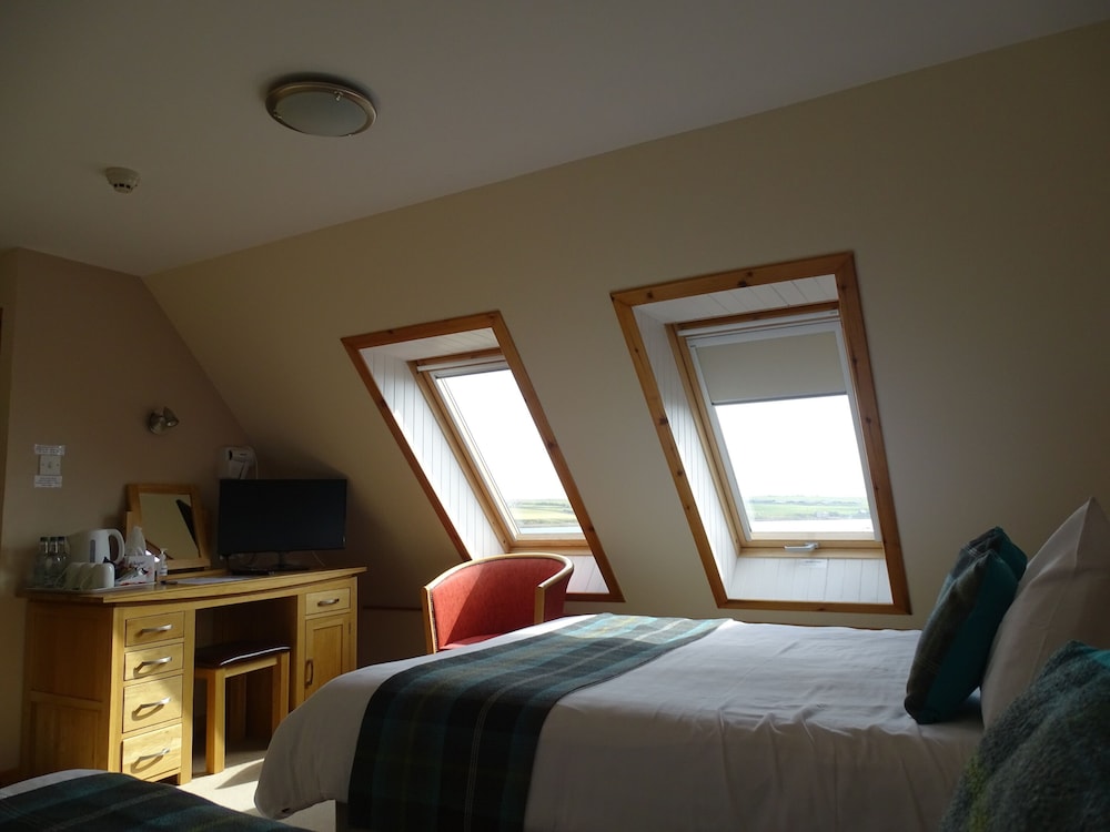 Traditional Suite, Ensuite, Sea View (Second Floor ) photo 2