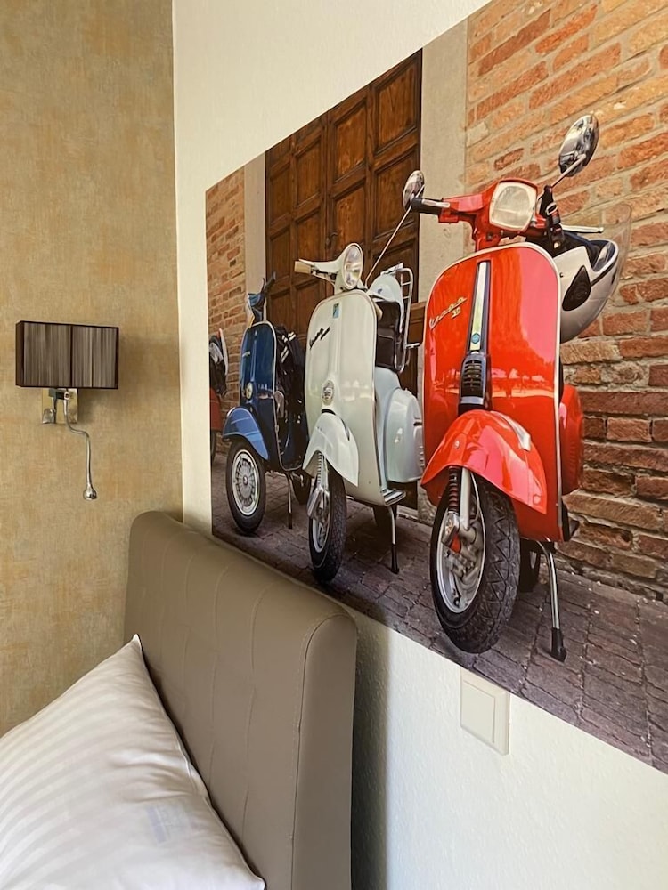 Standard Single Room