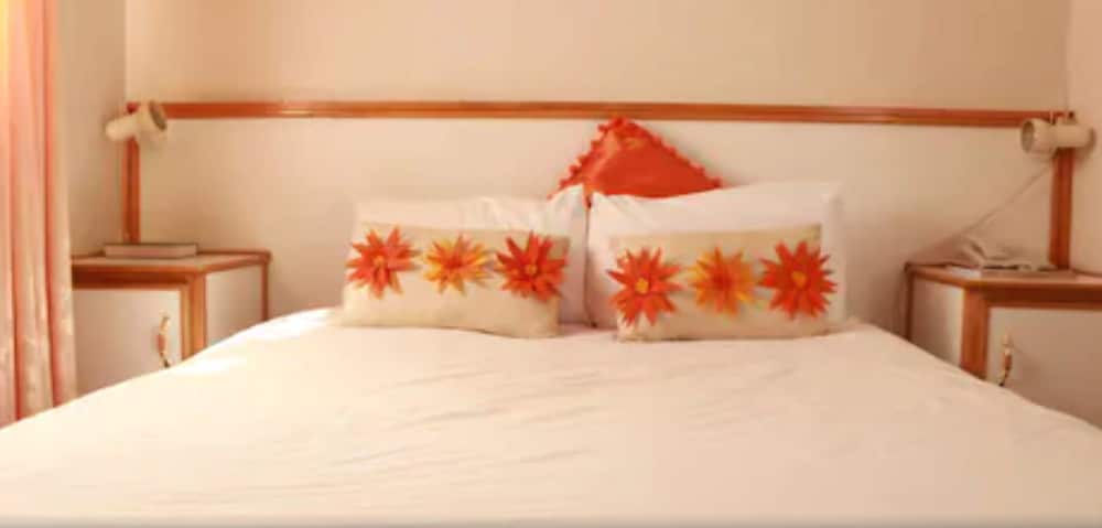 Standard Triple Room, Garden View photo 3