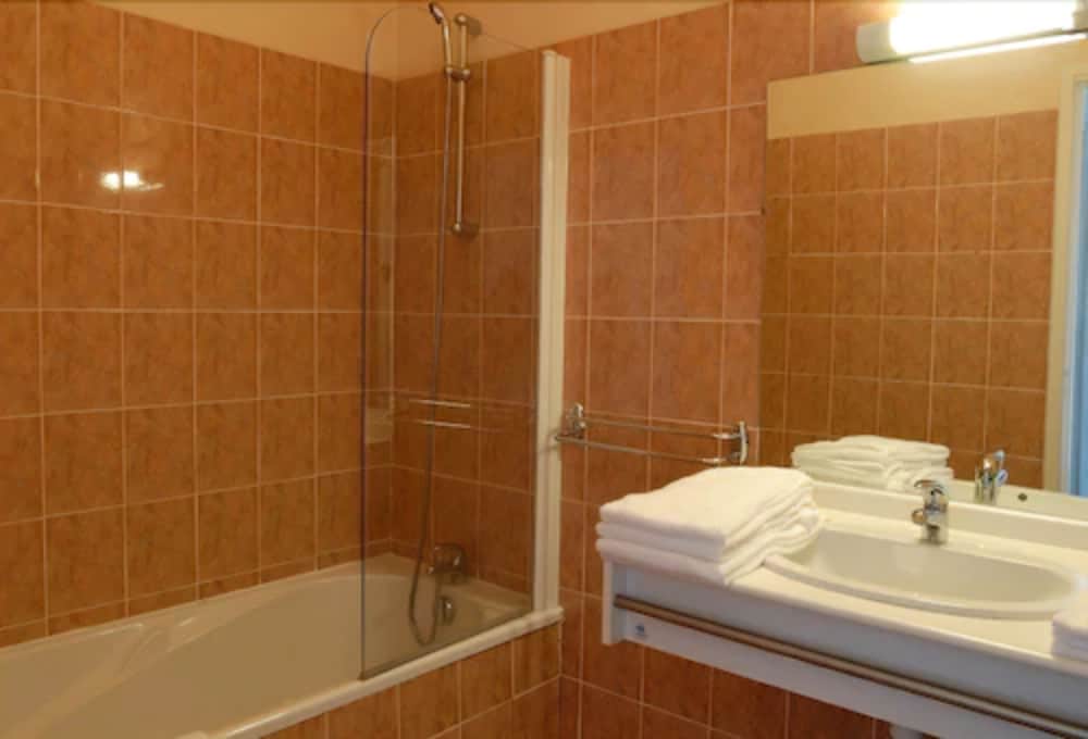 Triple Room, Sea View - Photo 8