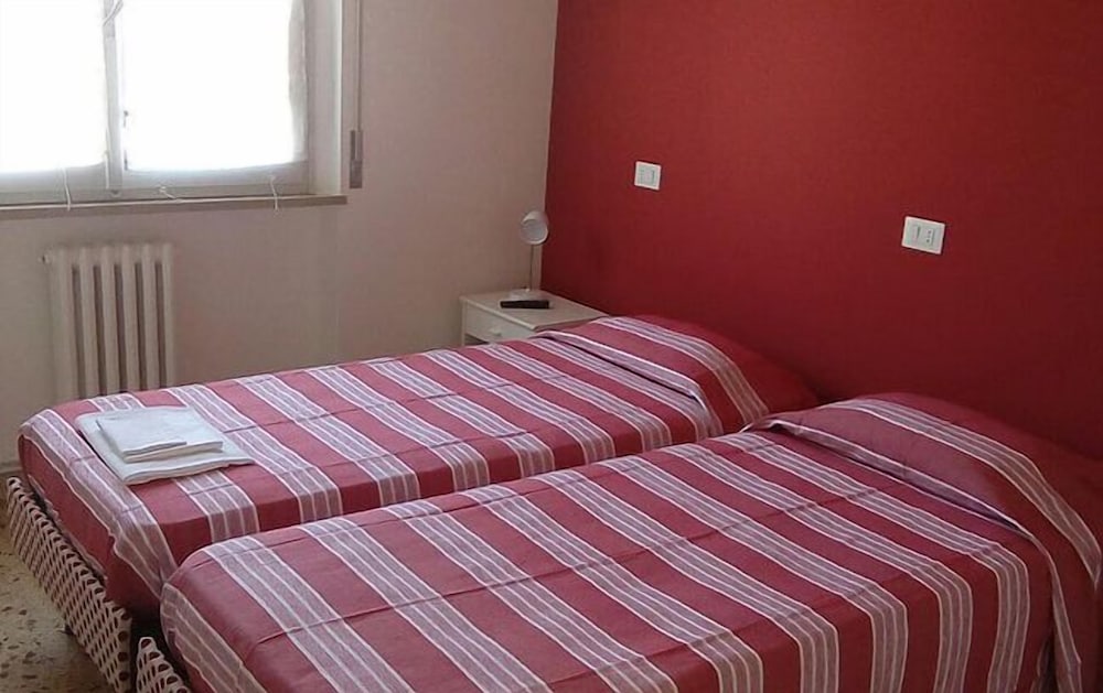Junior Room photo 1