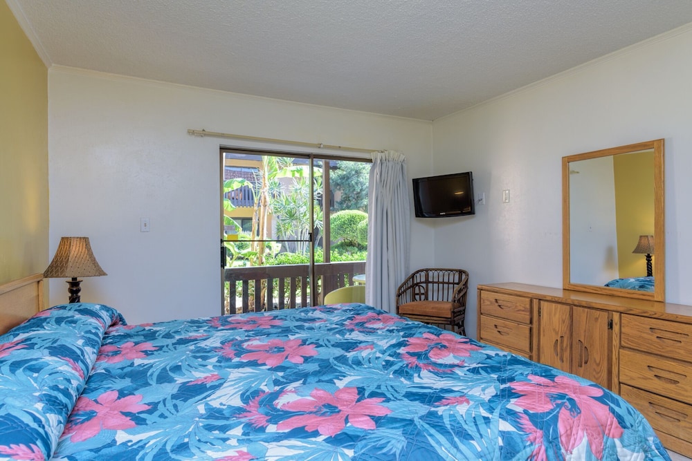 Standard Condo, 1 King Bed with Sofa bed, Courtyard View, Ground Floor photo 3
