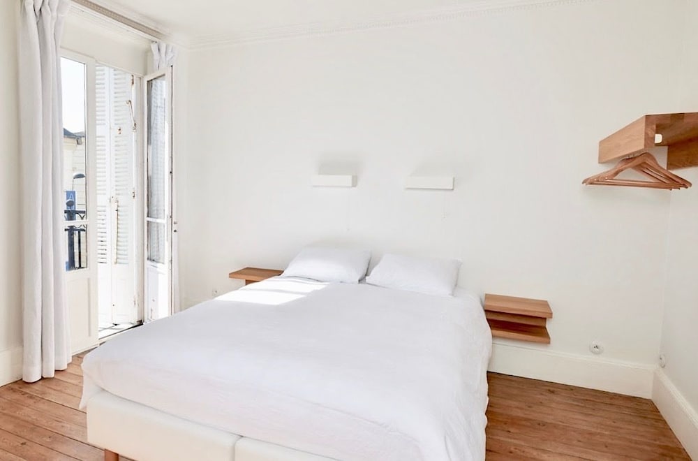 Room (7) photo 3