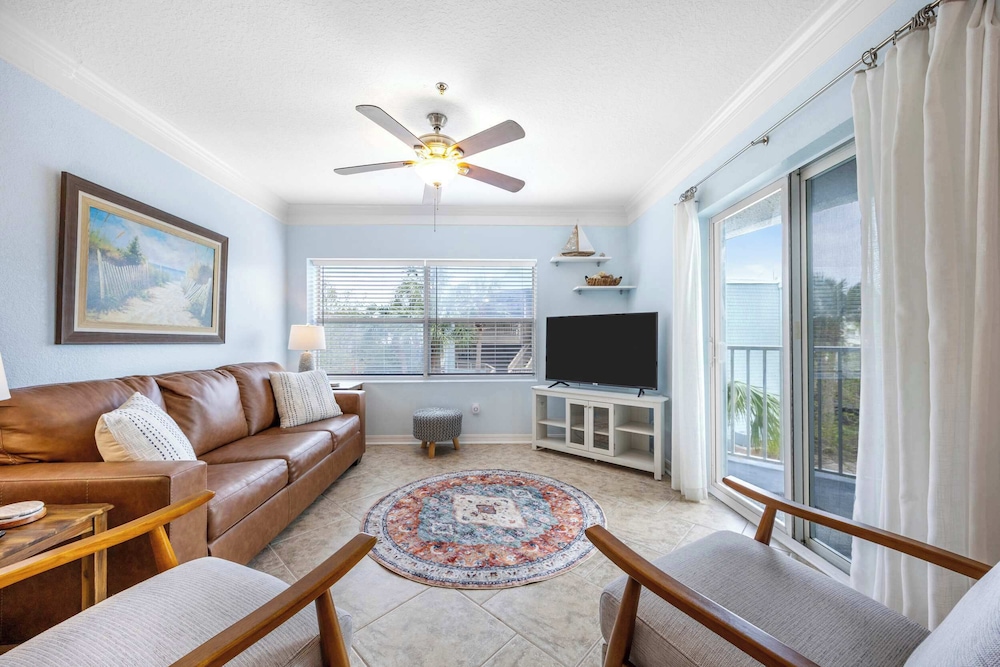 House, Multiple Beds, Balcony, Garden View (Ocean Hibiscus Retreat)
