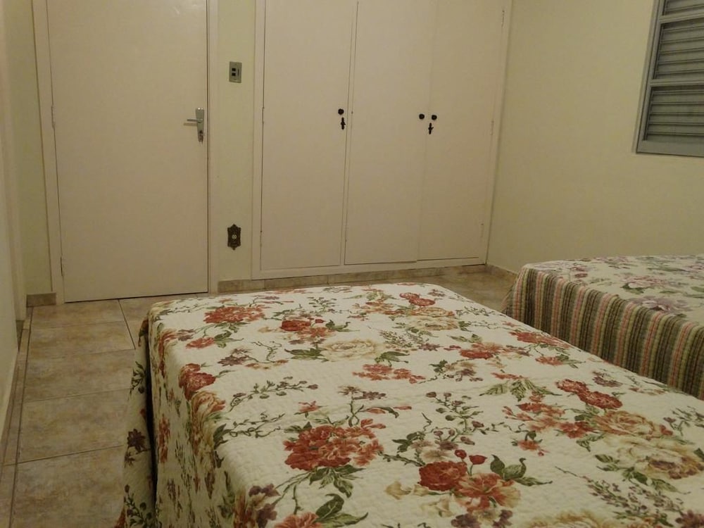 Suite, Multiple Beds, Non Smoking photo 2