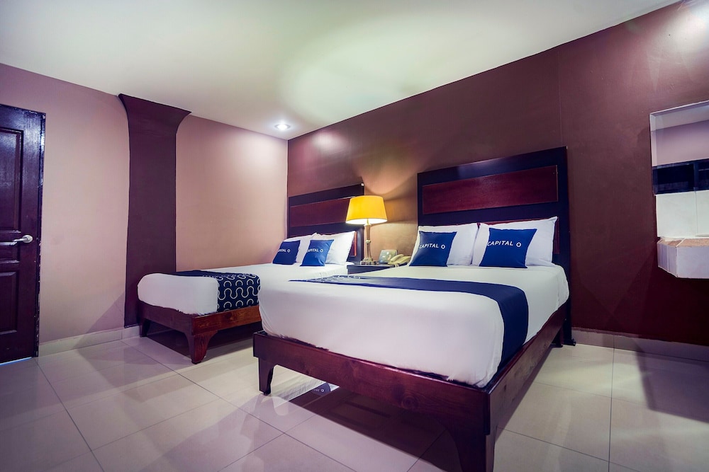 Standard Room, 2 Double Beds - Photo 6