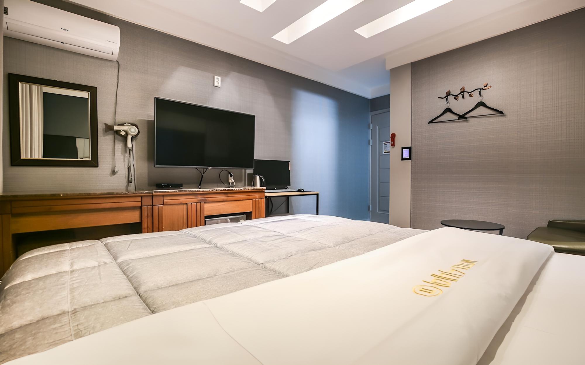 Room (Standard room (natural hot spring wat) - Photo 9