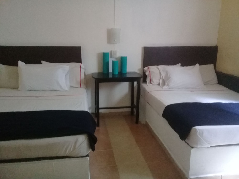 Standard Room, 2 Double Beds