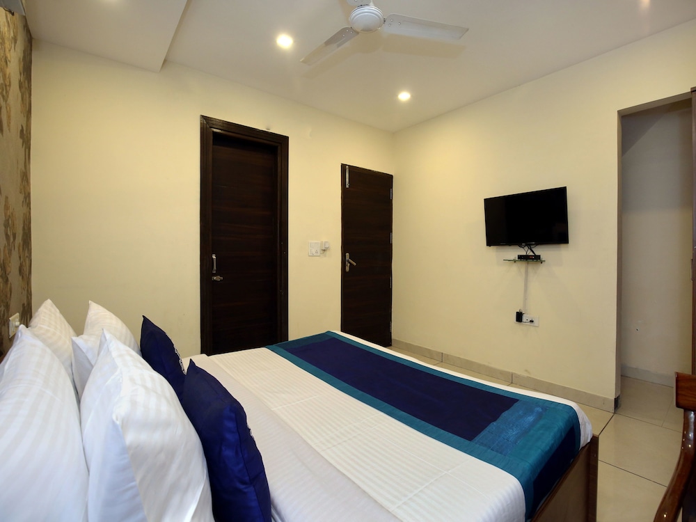 Double Or Twin Room photo 2